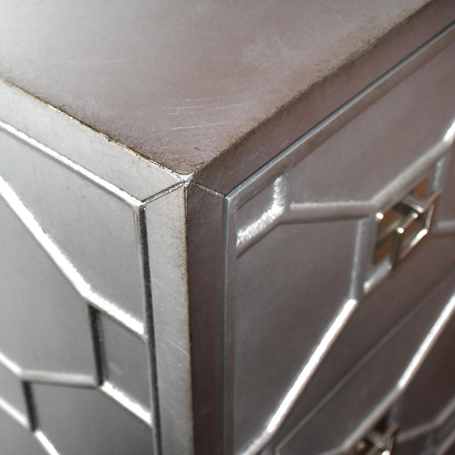 Red Living Kommode Thoury - Matt Silber 10 Red Living Kommode Thoury - Matt Silber – Bild 10