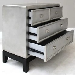 Red Living Kommode Tilloloy - Matt Silber / Schwarz -Wohnzimmermöbel boutique en ligne 1000242718 210121 08061700037 MOOD DETAILS P000000001000242718 mood