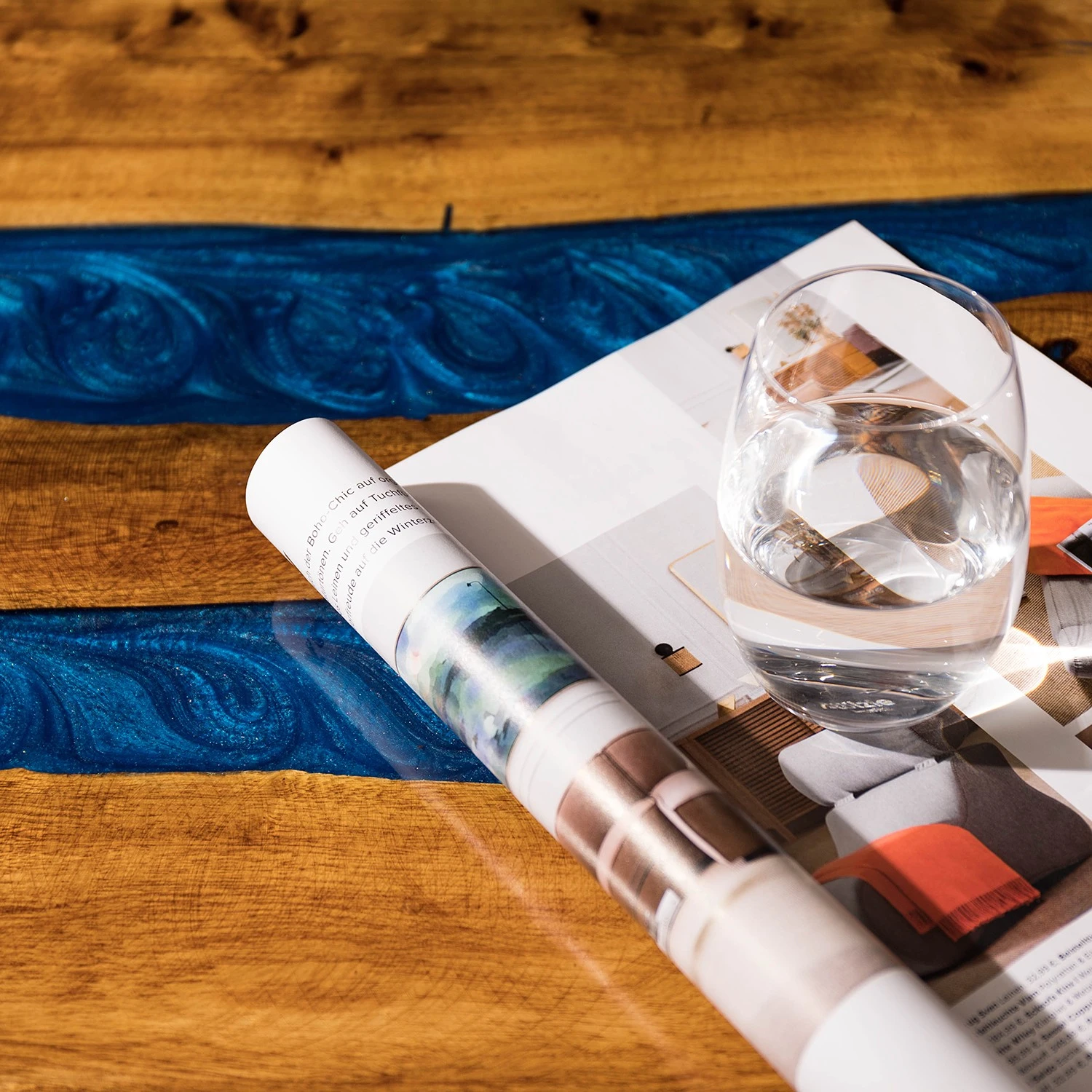 Wolf-Möbel Epoxidharz-Beistelltisch Tarnac - Harz / Metall - Blau 10 Wolf-Möbel Epoxidharz-Beistelltisch Tarnac - Harz / Metall - Blau – Bild 10