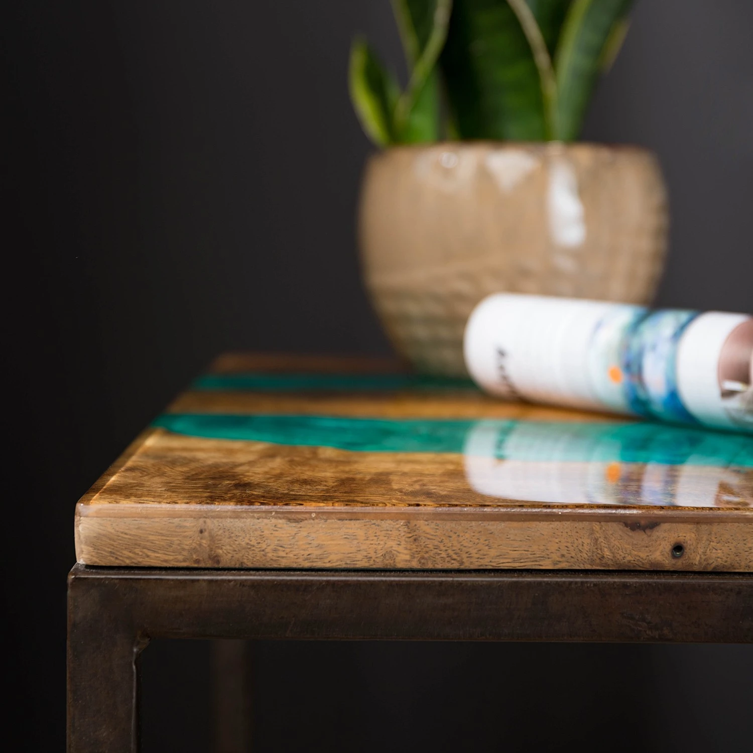 Wolf-Möbel Epoxidharz-Beistelltisch Tarnac - Harz / Metall - Grün 12 Wolf-Möbel Epoxidharz-Beistelltisch Tarnac - Harz / Metall - Grün – Bild 12