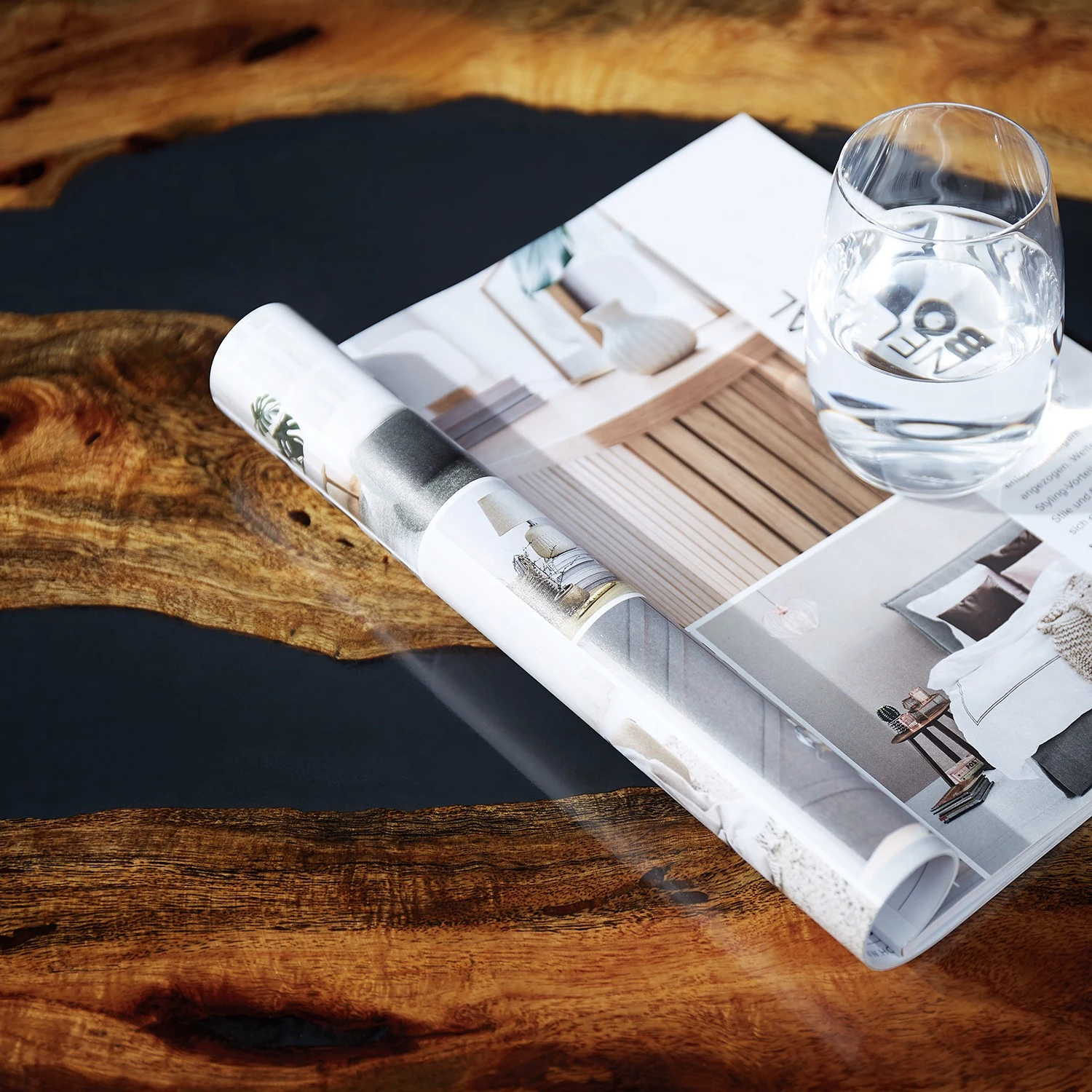 Wolf-Möbel Epoxidharz-Beistelltisch Tarnac - Harz / Metall - Grau 5 Wolf-Möbel Epoxidharz-Beistelltisch Tarnac - Harz / Metall - Grau – Bild 5