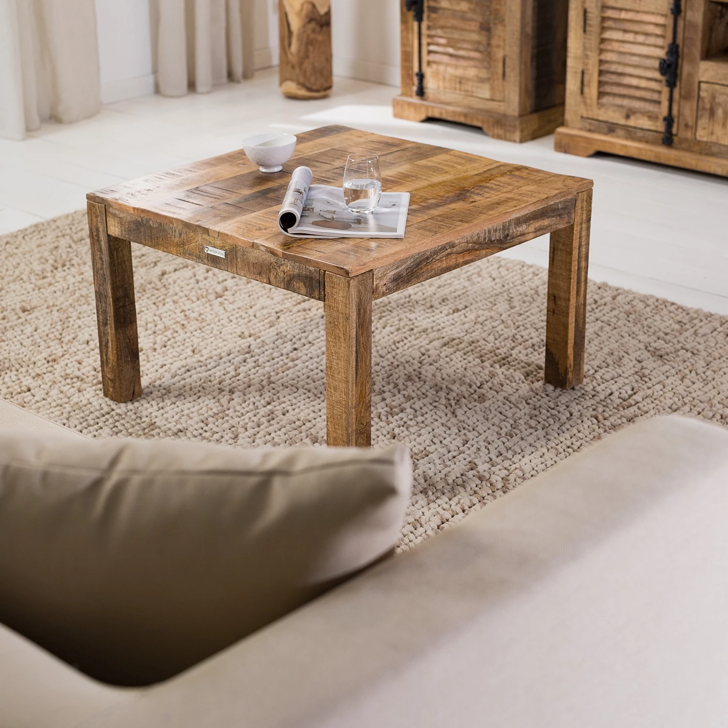 Wolf-Möbel Couchtisch Senille - Mango massiv 2 Wolf-Möbel Couchtisch Senille - Mango massiv – Bild 2