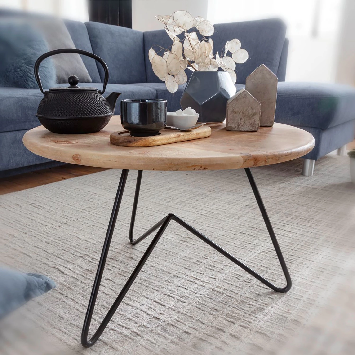 Naturoo Couchtisch Heusse II - Akazie massiv / Metall - Mango / Schwarz 2 Naturoo Couchtisch Heusse II - Akazie massiv / Metall - Mango / Schwarz – Bild 2