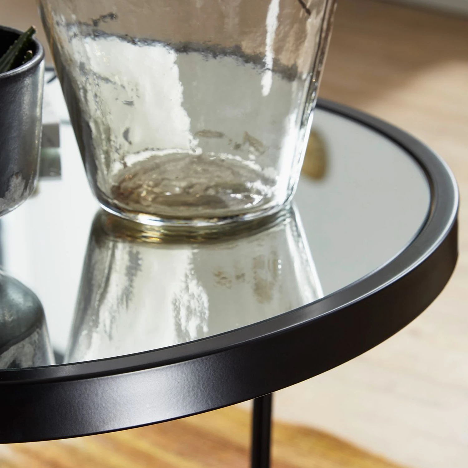 Loftscape Beistelltisch Menglon - Glas / Metall - Schwarz 4 Loftscape Beistelltisch Menglon - Glas / Metall - Schwarz – Bild 4