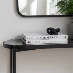 Studio Copenhagen Konsolentisch Abee - Marmor Schwarz Dekor / Schwarz -Wohnzimmermöbel boutique en ligne 1000270353 220823 021 MOOD DETAILS P000000001000270353 mood