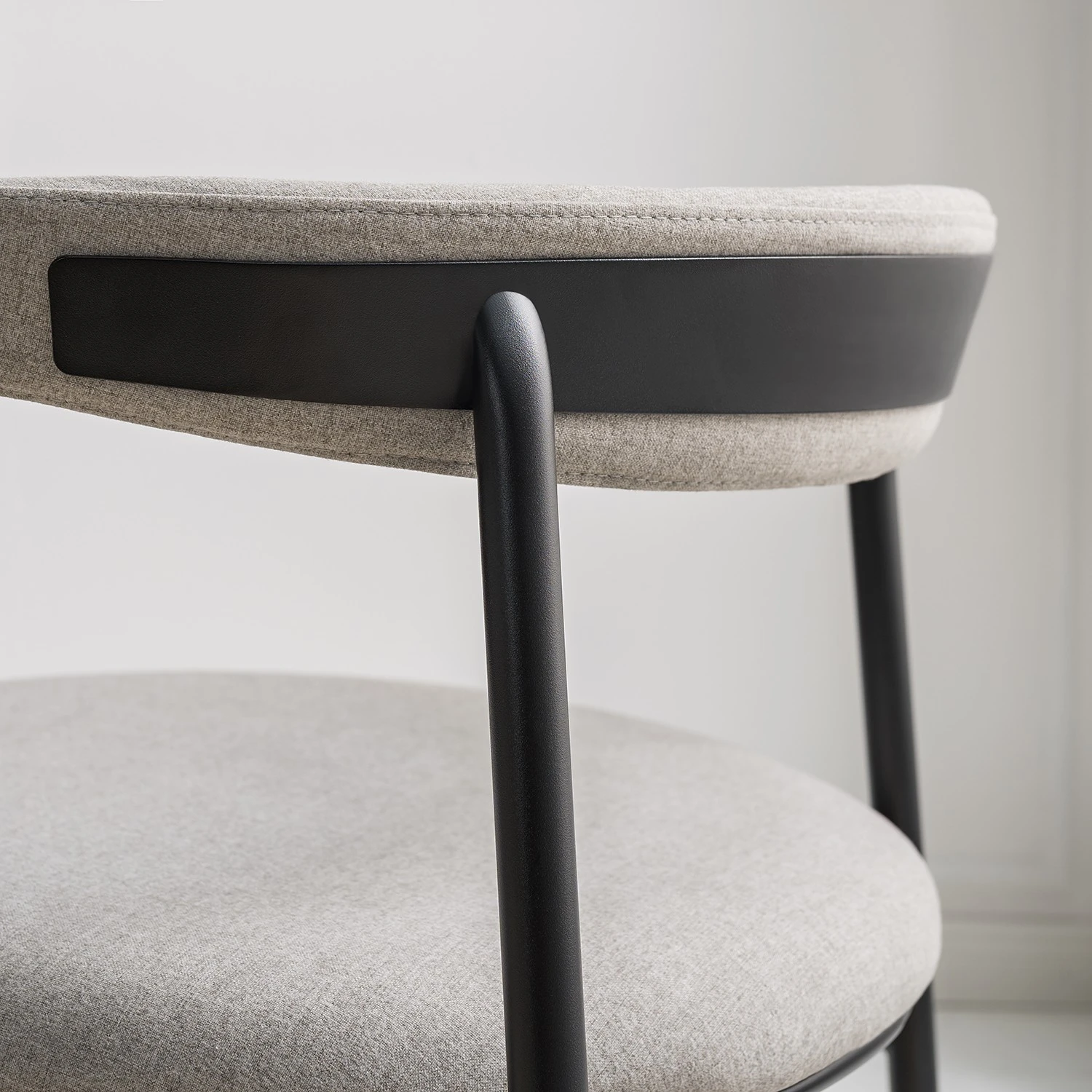 Studio Copenhagen Loungesessel Embi - Webstoff / Metall - Grau / Schwarz 5 Studio Copenhagen Loungesessel Embi - Webstoff / Metall - Grau / Schwarz – Bild 5