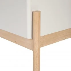 Studio Copenhagen Sideboard Cooby I - Muschelweiß / Eiche Hell 23 Studio Copenhagen Sideboard Cooby I - Muschelweiß / Eiche Hell -Wohnzimmermöbel boutique en ligne 1000276966 220729 055 DETAILS P000000001000276966