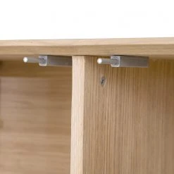 Studio Copenhagen Kommode Maayka - Eiche teilmassiv - Mushroom Creme / Eiche Hell 24 Studio Copenhagen Kommode Maayka - Eiche teilmassiv - Mushroom Creme / Eiche Hell -Wohnzimmermöbel boutique en ligne 1000277379 220729 055 DETAILS P000000001000277379