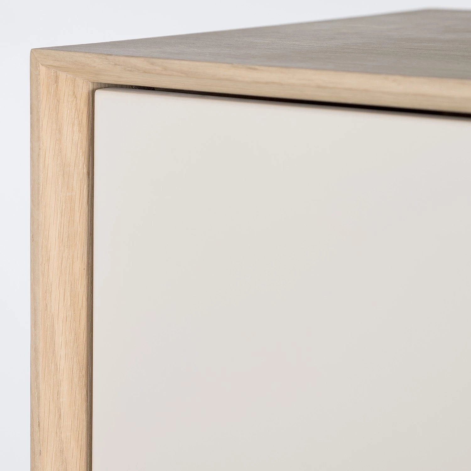 Studio Copenhagen Kommode Maayka - Eiche teilmassiv - Mushroom Creme / Eiche Hell 11 Studio Copenhagen Kommode Maayka - Eiche teilmassiv - Mushroom Creme / Eiche Hell – Bild 11