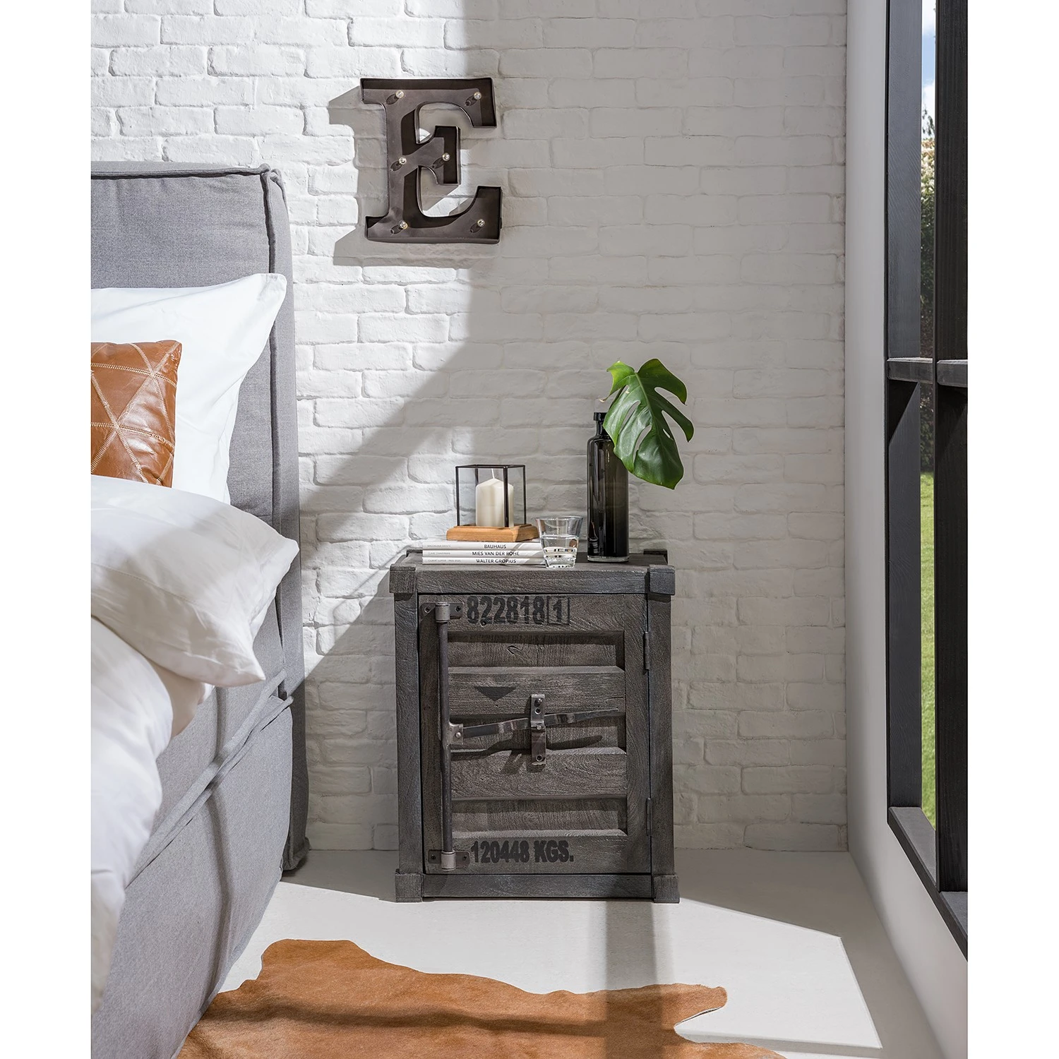 Wolf-Möbel Nachtkommode Container II - Akazie Grau 2 Wolf-Möbel Nachtkommode Container II - Akazie Grau – Bild 2