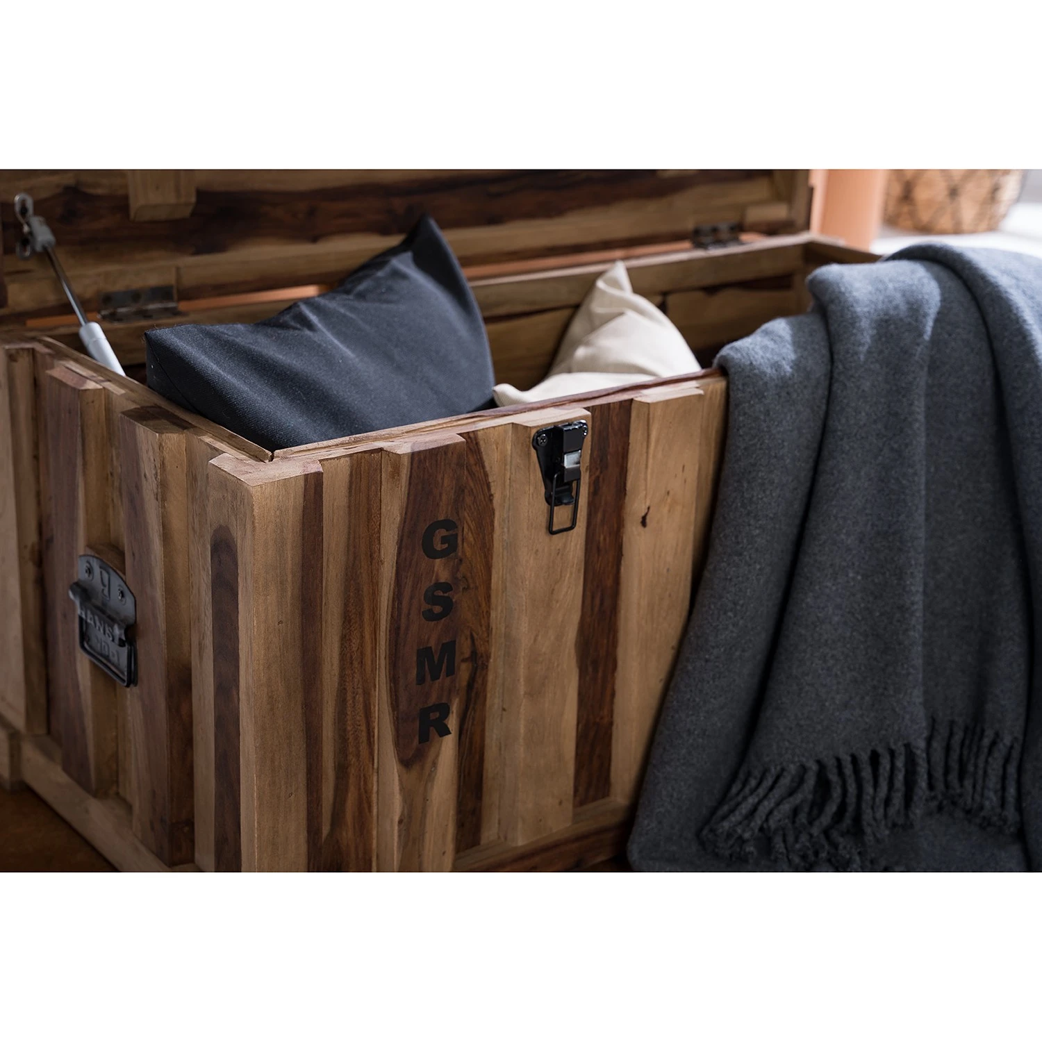 Wolf-Möbel Couchtisch Container II - Sheesham 11 Wolf-Möbel Couchtisch Container II - Sheesham – Bild 11