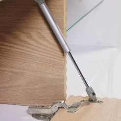 Loftscape TV-Lowboard Maredale - Esche teilmassiv - Weiß / Esche 8 Loftscape TV-Lowboard Maredale - Esche teilmassiv - Weiß / Esche -Wohnzimmermöbel boutique en ligne 1000282691 210729 06154600065 DETAILS P000000001000282691