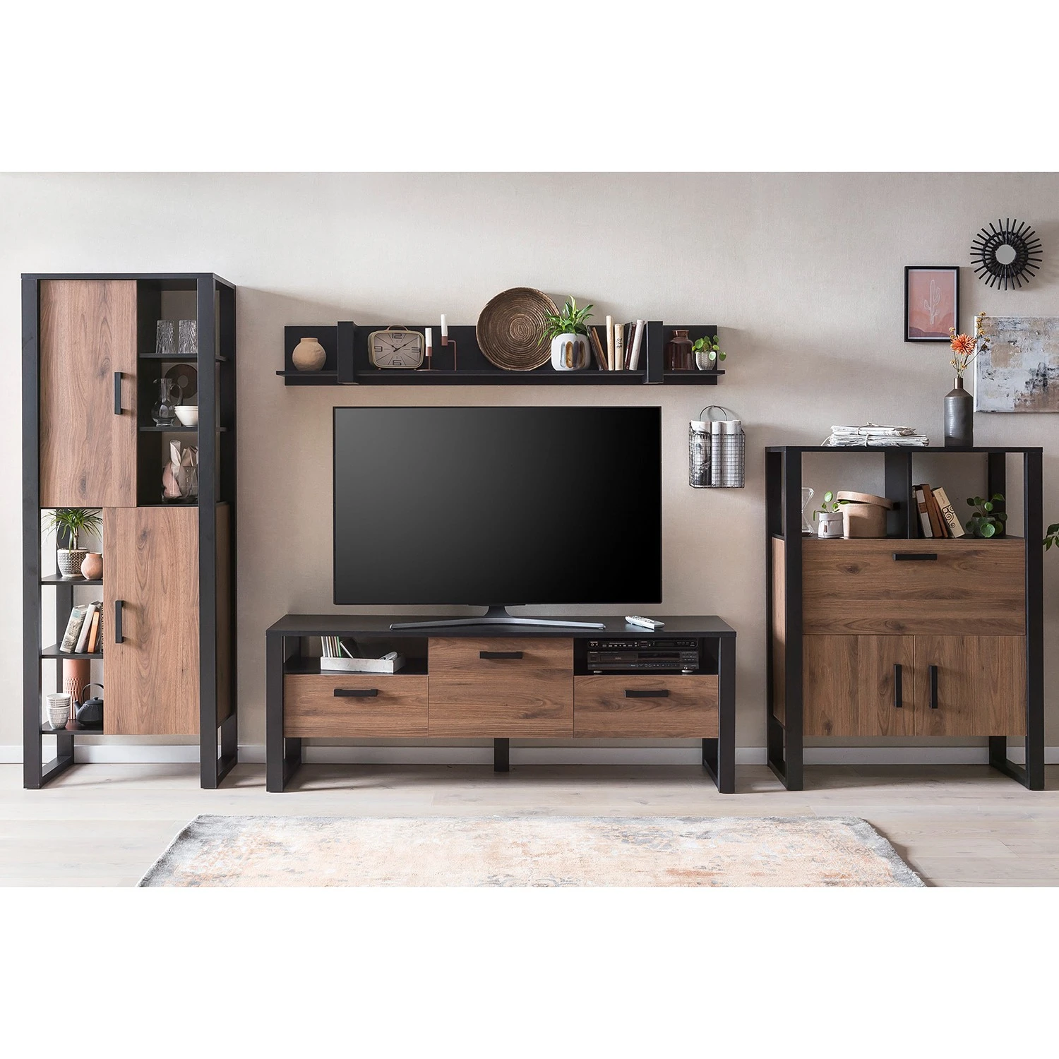 Red Living Wohnwand Norddal II (4-teilig) - Nussbaum Dekor / Schwarz 1 Red Living Wohnwand Norddal II (4-teilig) - Nussbaum Dekor / Schwarz