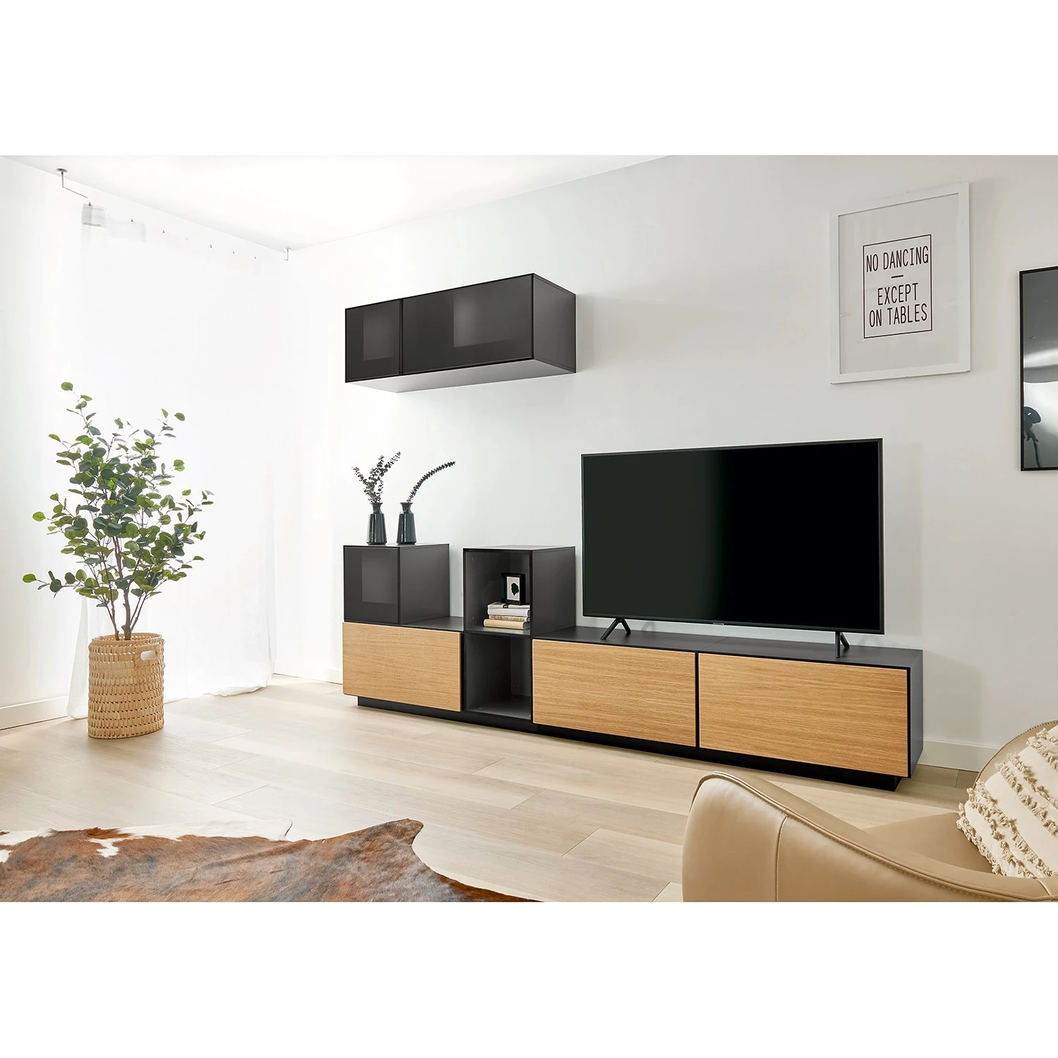 Now! by hülsta Wohnwand now to go colour III (8-teilig) - Hochglanz Diamantgrau / Natureiche 3 Now! by hülsta Wohnwand now to go colour III (8-teilig) - Hochglanz Diamantgrau / Natureiche – Bild 3