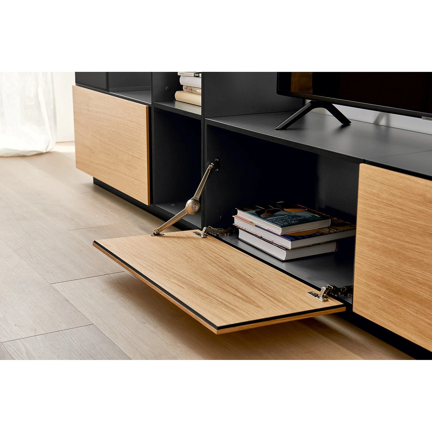 Now! by hülsta Wohnwand now to go colour III (8-teilig) - Hochglanz Diamantgrau / Natureiche 13 Now! by hülsta Wohnwand now to go colour III (8-teilig) - Hochglanz Diamantgrau / Natureiche – Bild 13