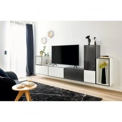 Now! by hülsta Wohnwand now to go colour VI (7-teilig) - Hochglanz Reinweiß / Hochglanz Diamantgrau 11 Now! by hülsta Wohnwand now to go colour VI (7-teilig) - Hochglanz Reinweiß / Hochglanz Diamantgrau -Wohnzimmermöbel boutique en ligne 1000311315 211201 14491100660 MOOD DETAILS P000000001000311315 mood