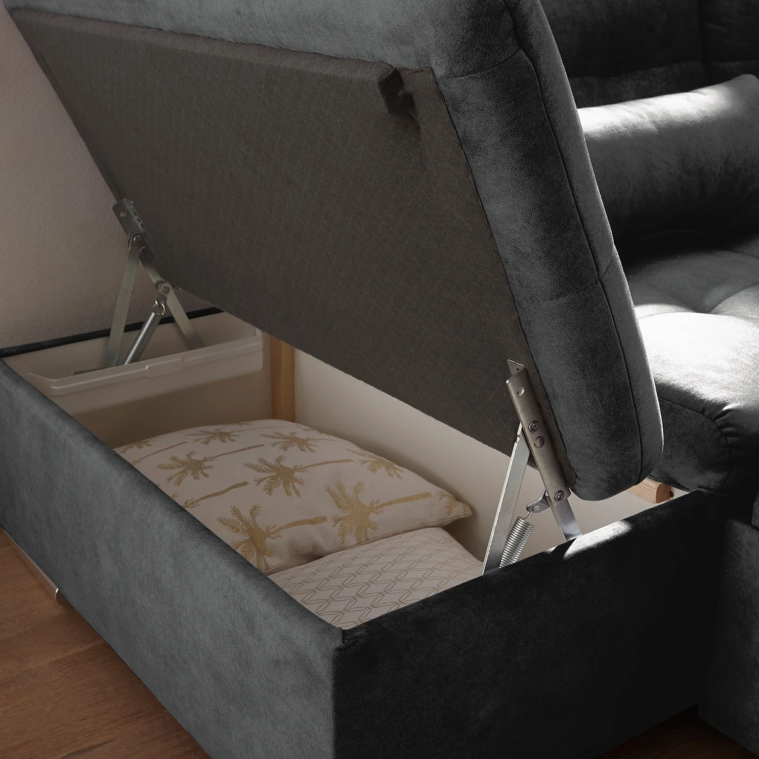 Fredriks Wohnlandschaft Puntiro III - Microfaser Salvo: Anthrazit - Longchair davorstehend rechts / Ottomane links - Mit Schlaffunktion 12 Fredriks Wohnlandschaft Puntiro III - Microfaser Salvo: Anthrazit - Longchair davorstehend rechts / Ottomane links - Mit Schlaffunktion – Bild 12