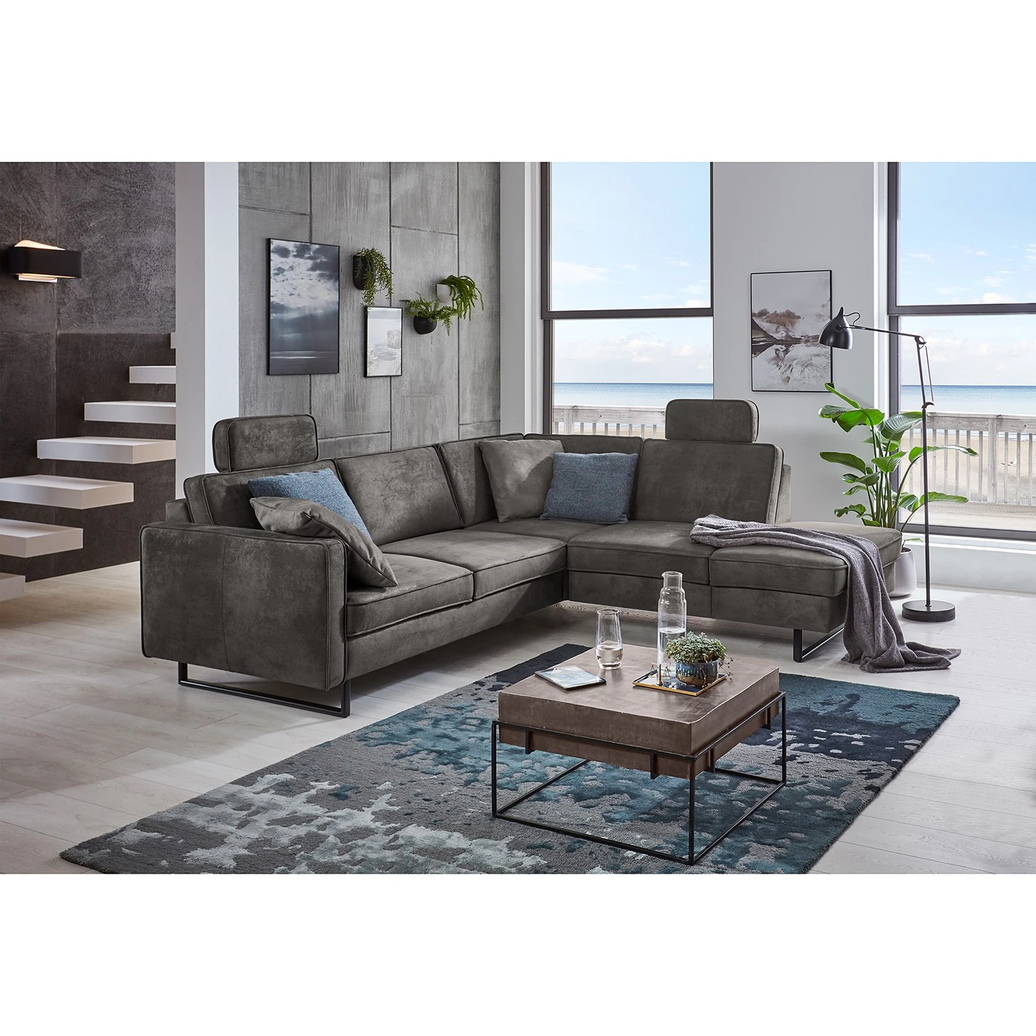 Eckosfoa Godow I - Microfaser Flavie: Grau - Ottomane davorstehend rechts 2 Eckosfoa Godow I - Microfaser Flavie: Grau - Ottomane davorstehend rechts – Bild 2