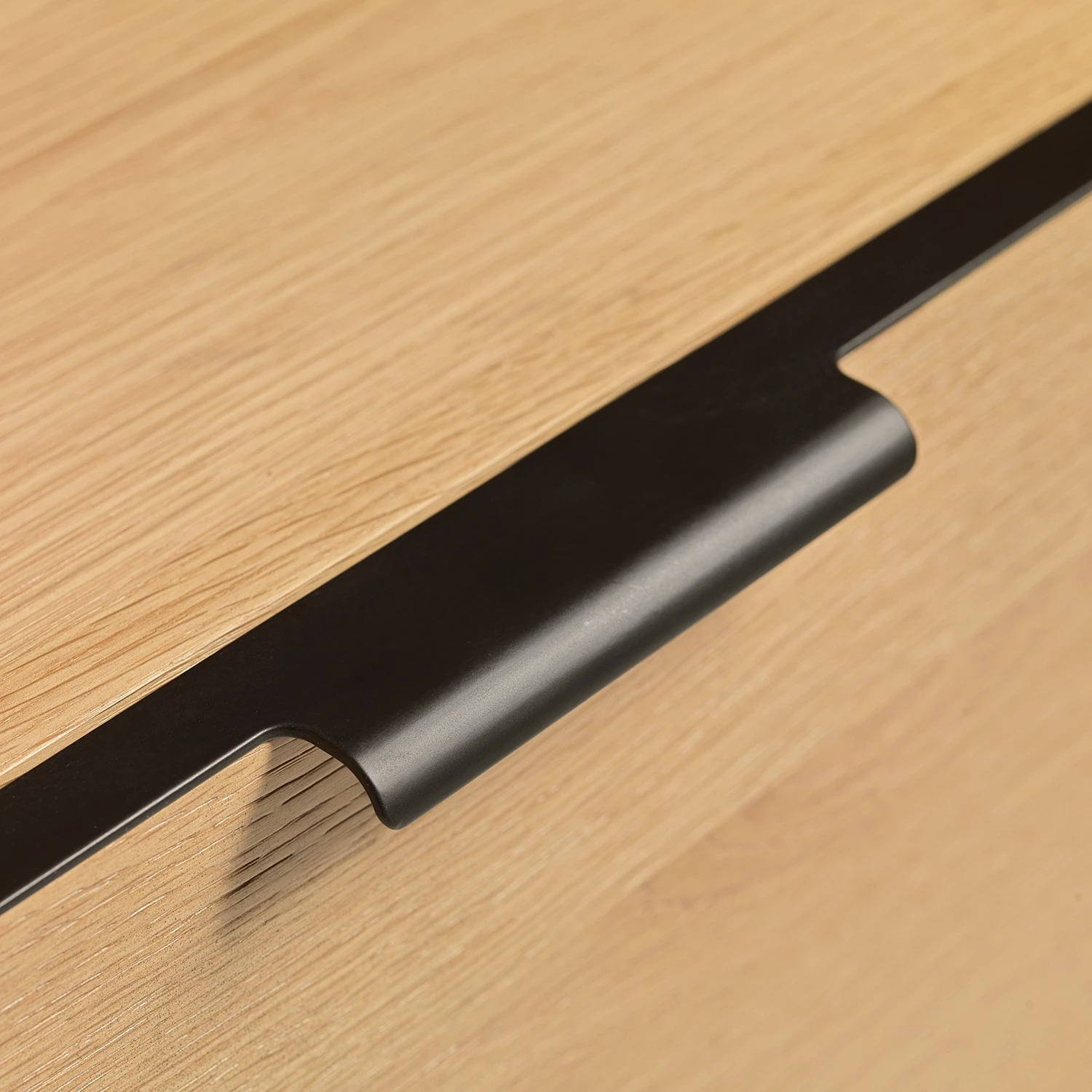 Loftscape TV-Lowboard Limoges - Echtholzfurnier / Metall - Eiche / Schwarz 8 Loftscape TV-Lowboard Limoges - Echtholzfurnier / Metall - Eiche / Schwarz – Bild 8