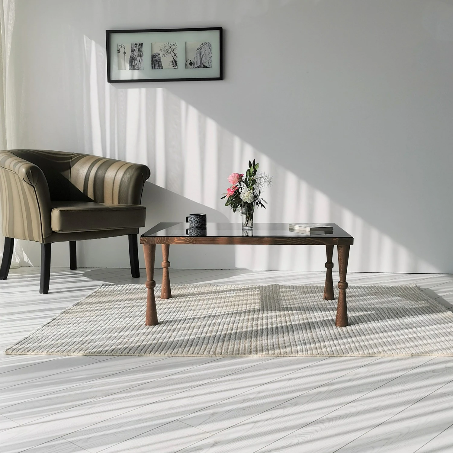 Ars Natura Couchtisch Donatella - Glas / Walnuss massiv - Rauchschwarz / Walnuss 8 Ars Natura Couchtisch Donatella - Glas / Walnuss massiv - Rauchschwarz / Walnuss – Bild 8