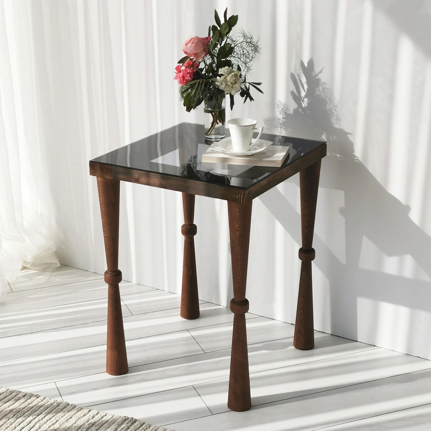 Ars Natura Beistelltisch Donatella - Glas / Walnuss massiv - Rauchschwarz / Walnuss 3 Ars Natura Beistelltisch Donatella - Glas / Walnuss massiv - Rauchschwarz / Walnuss – Bild 3