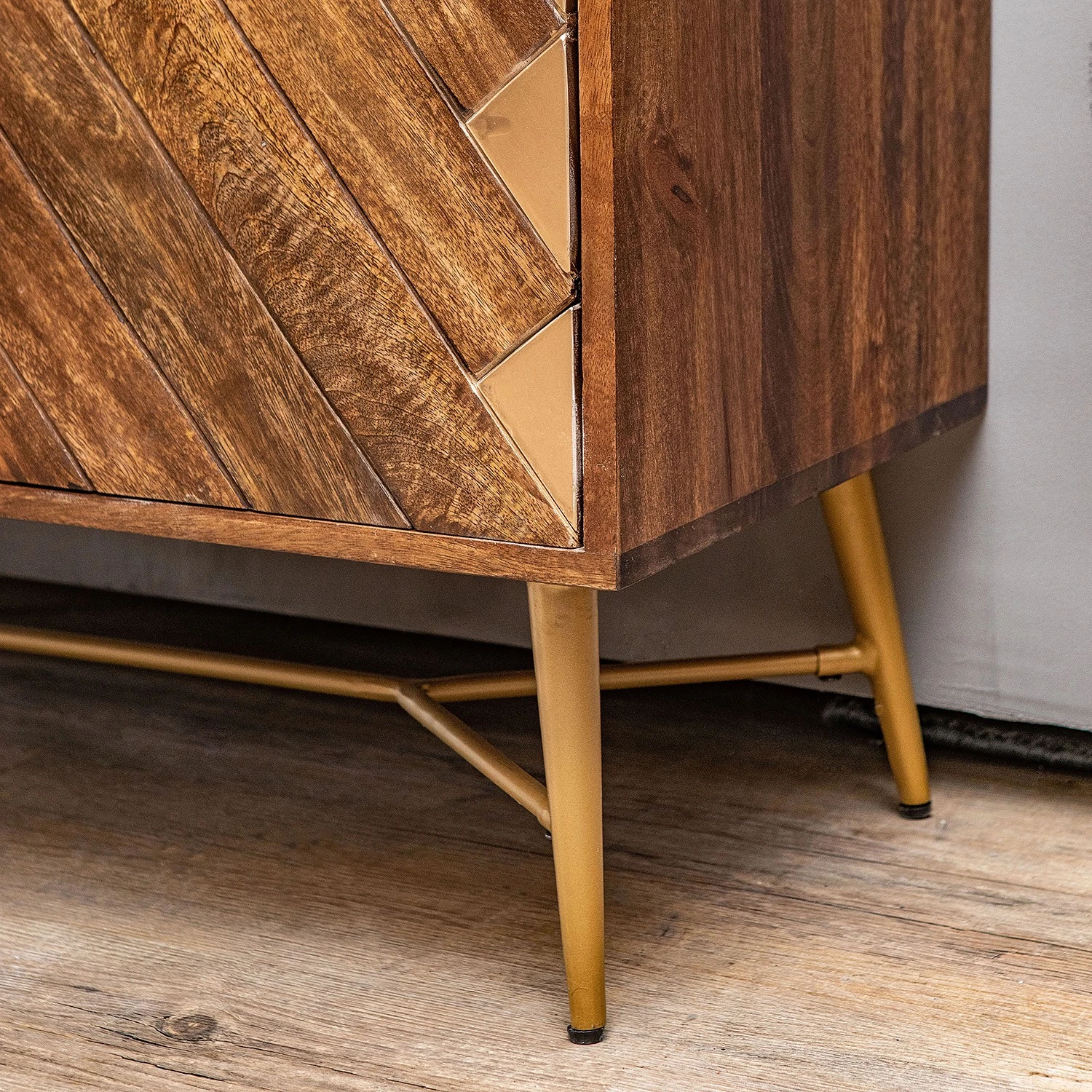 Red Living Beistelltisch Nook - Mango massiv / Metall - Mango / Gold 11 Red Living Beistelltisch Nook - Mango massiv / Metall - Mango / Gold – Bild 11