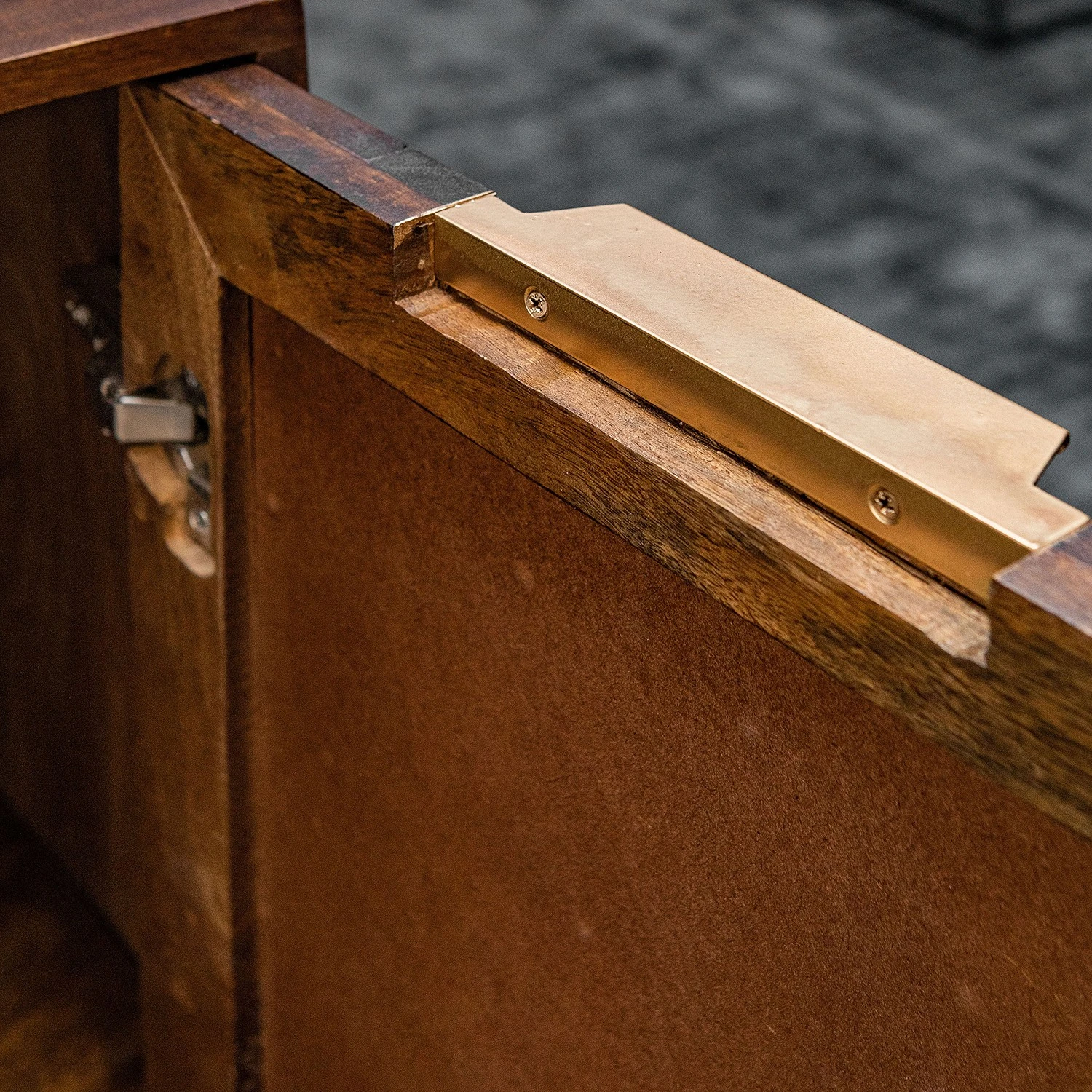 Red Living Kommode Nook - Mango massiv / Metall - Mango / Gold 13 Red Living Kommode Nook - Mango massiv / Metall - Mango / Gold – Bild 13