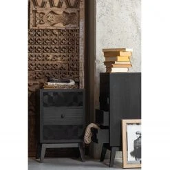 Red Living Beistelltisch Tyrone - Pinie Schwarz - Höhe: 79 cm 10 Red Living Beistelltisch Tyrone - Pinie Schwarz - Höhe: 79 cm -Wohnzimmermöbel boutique en ligne 1000342083 220401 021 MOOD DETAILS P000000001000342083 mood