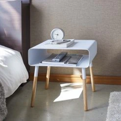 Yamazaki Beistelltisch Plain I - Esche massiv / Metall - Weiß 10 Yamazaki Beistelltisch Plain I - Esche massiv / Metall - Weiß -Wohnzimmermöbel boutique en ligne 1000347246 220505 021 MOOD DETAILS P000000001000347246 mood