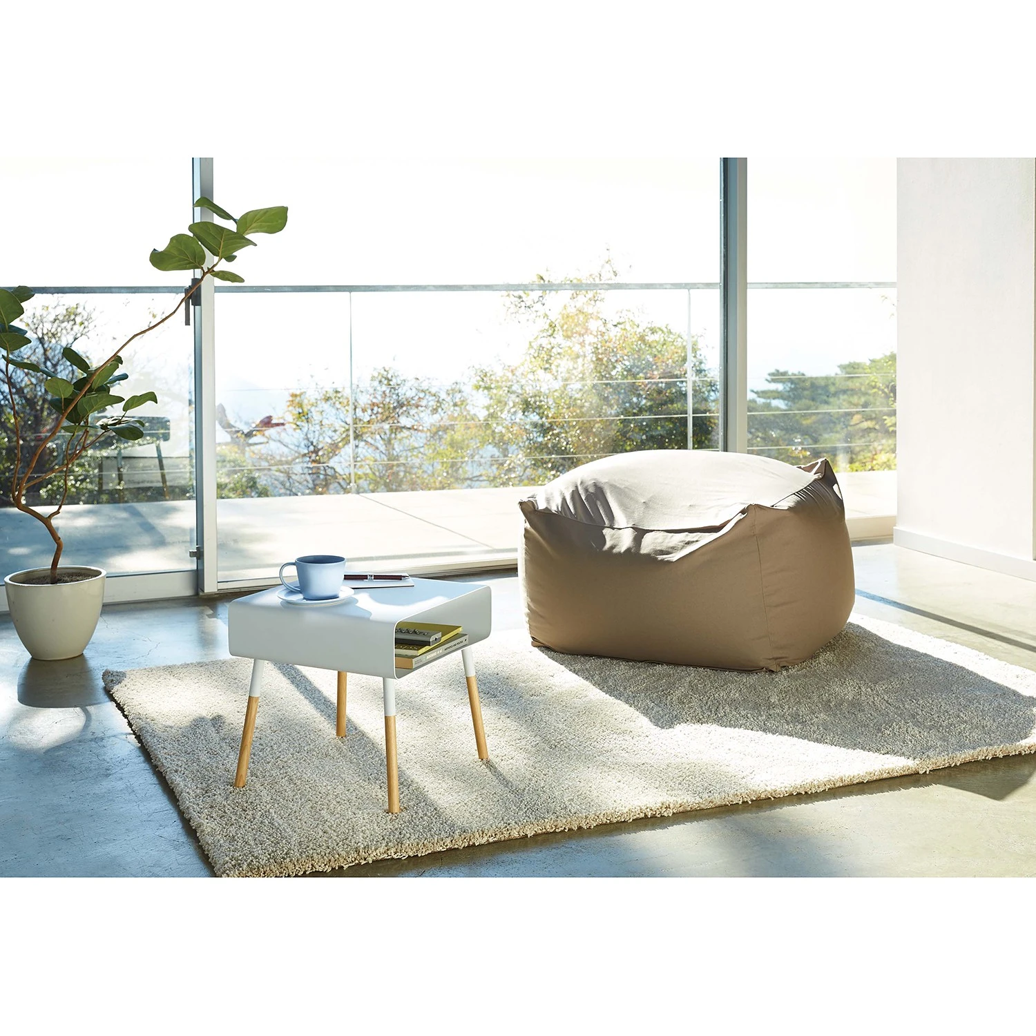 Yamazaki Beistelltisch Plain I - Esche massiv / Metall - Weiß 4 Yamazaki Beistelltisch Plain I - Esche massiv / Metall - Weiß – Bild 4