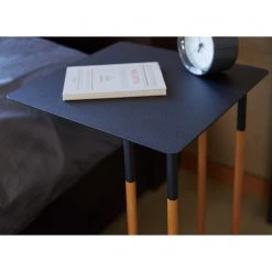 Yamazaki Beistelltisch Plain II - Esche massiv / Metall - Schwarz 16 Yamazaki Beistelltisch Plain II - Esche massiv / Metall - Schwarz -Wohnzimmermöbel boutique en ligne 1000347250 220505 030 DETAILS P000000001000347250
