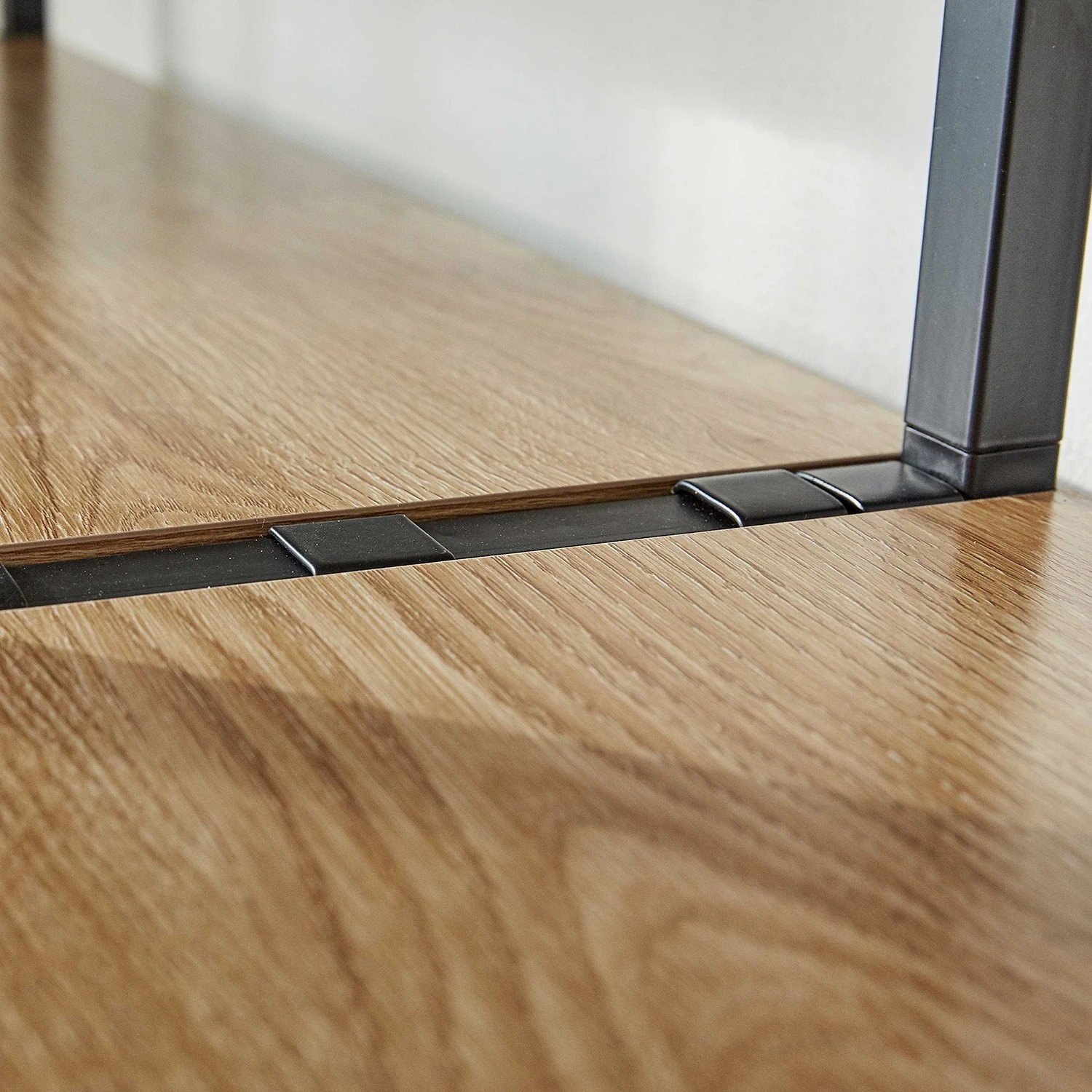 Red Living Regal Ruoms IV - Akazie Dekor / Schwarz 4 Red Living Regal Ruoms IV - Akazie Dekor / Schwarz – Bild 4