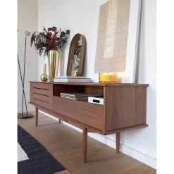 Naturoo TV-Lowboard Chipata - Walnuss teilmassiv 18 Naturoo TV-Lowboard Chipata - Walnuss teilmassiv -Wohnzimmermöbel boutique en ligne 1000363983 220714 023 MOOD DETAILS P000000001000363983 mood