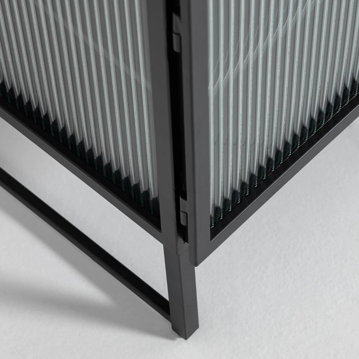 Loftscape TV-Lowboard Tete - Glas / Metall - Schwarz 11 Loftscape TV-Lowboard Tete - Glas / Metall - Schwarz – Bild 11