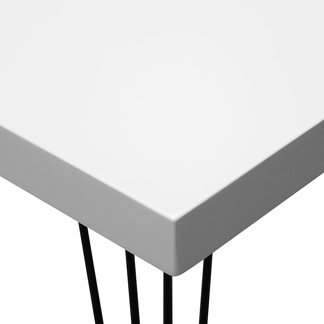 Fredriks Beistelltisch Strut II - Weiß / Schwarz 2 Fredriks Beistelltisch Strut II - Weiß / Schwarz – Bild 2
