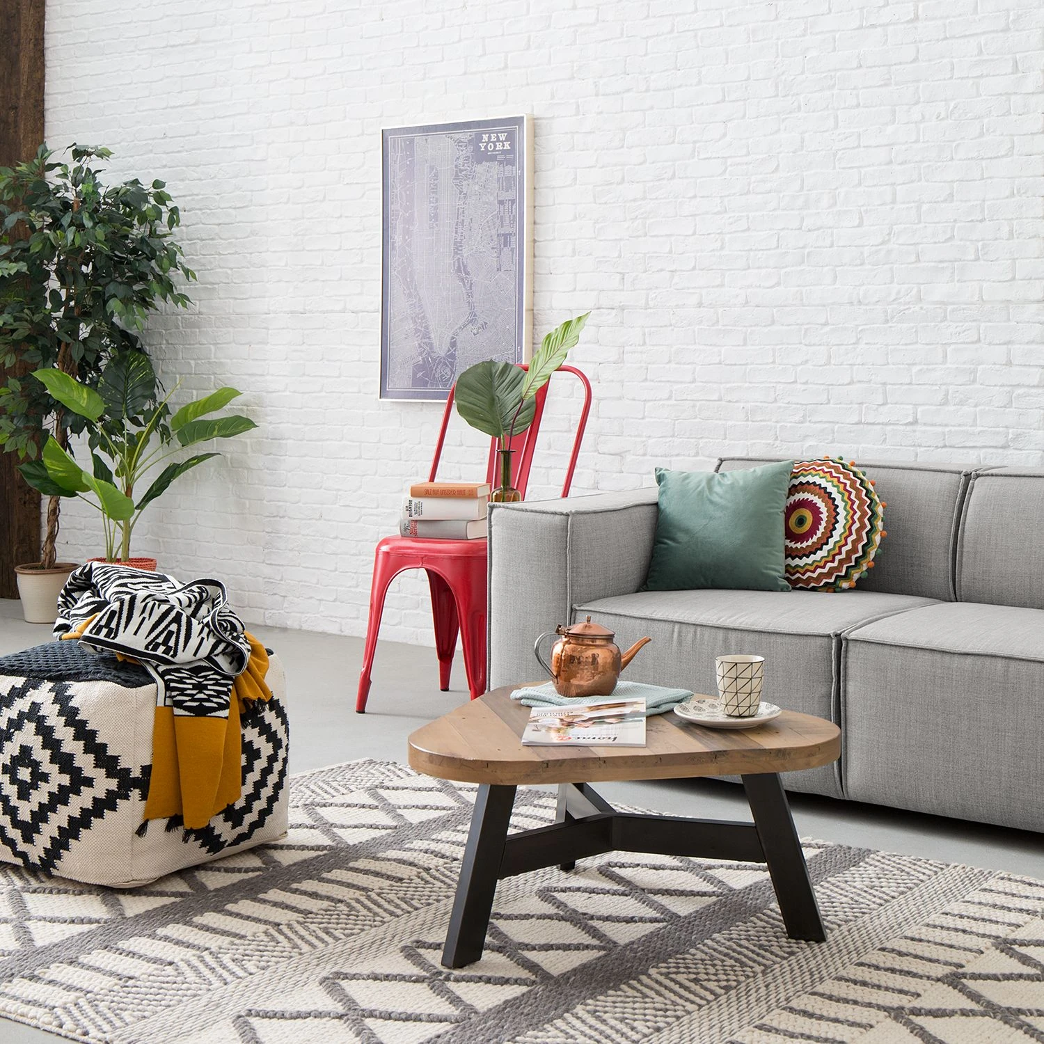 Ars manufacti Couchtisch Tamati I - Massivholz Pinie / Metall - Pinie Dunkel / Schwarz 3 Ars manufacti Couchtisch Tamati I - Massivholz Pinie / Metall - Pinie Dunkel / Schwarz – Bild 3