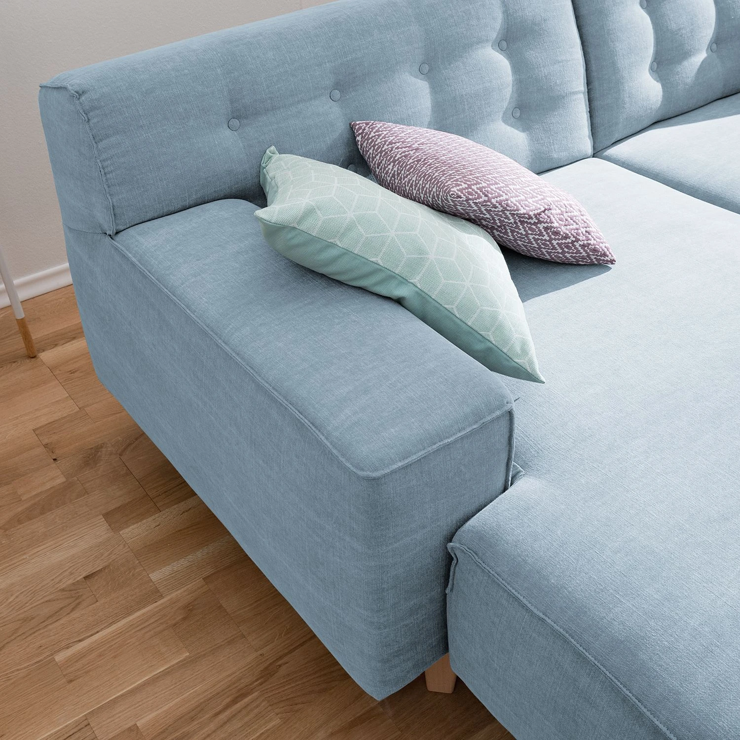 Tom Tailor Ecksofa Nordic Chic II Webstoff - Stoff TUS: 6 sky blue - Longchair davorstehend links 14 Tom Tailor Ecksofa Nordic Chic II Webstoff - Stoff TUS: 6 sky blue - Longchair davorstehend links – Bild 14