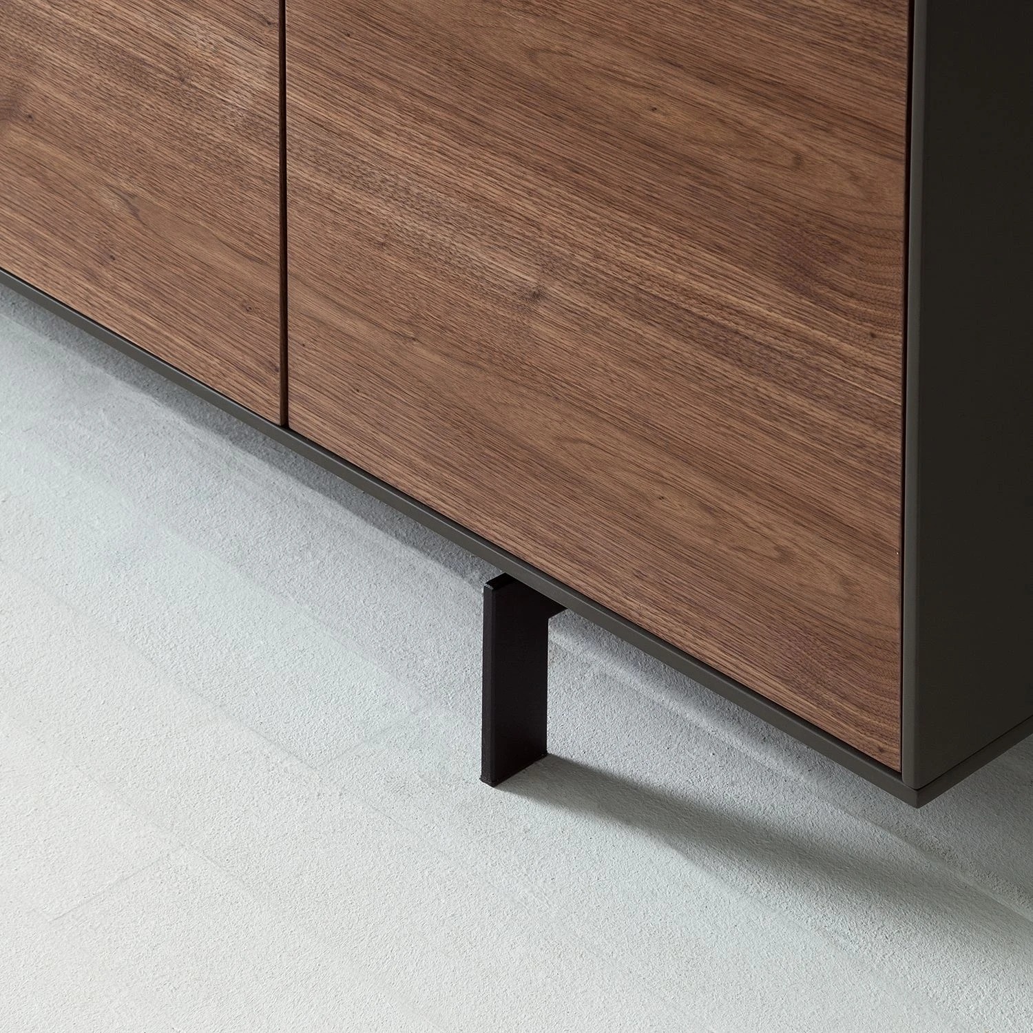 Eva Padberg Collection Sideboard Payara - Echtholzfurnier - Walnuss / Anthrazit 16 Eva Padberg Collection Sideboard Payara - Echtholzfurnier - Walnuss / Anthrazit – Bild 16