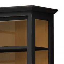 Maison Belfort Vitrinenschrank Azjana - Schwarz / Pinie Honig -Wohnzimmermöbel boutique en ligne vitrinenschrank azjana pinie teilmassiv schwarz pinie honig 3393081