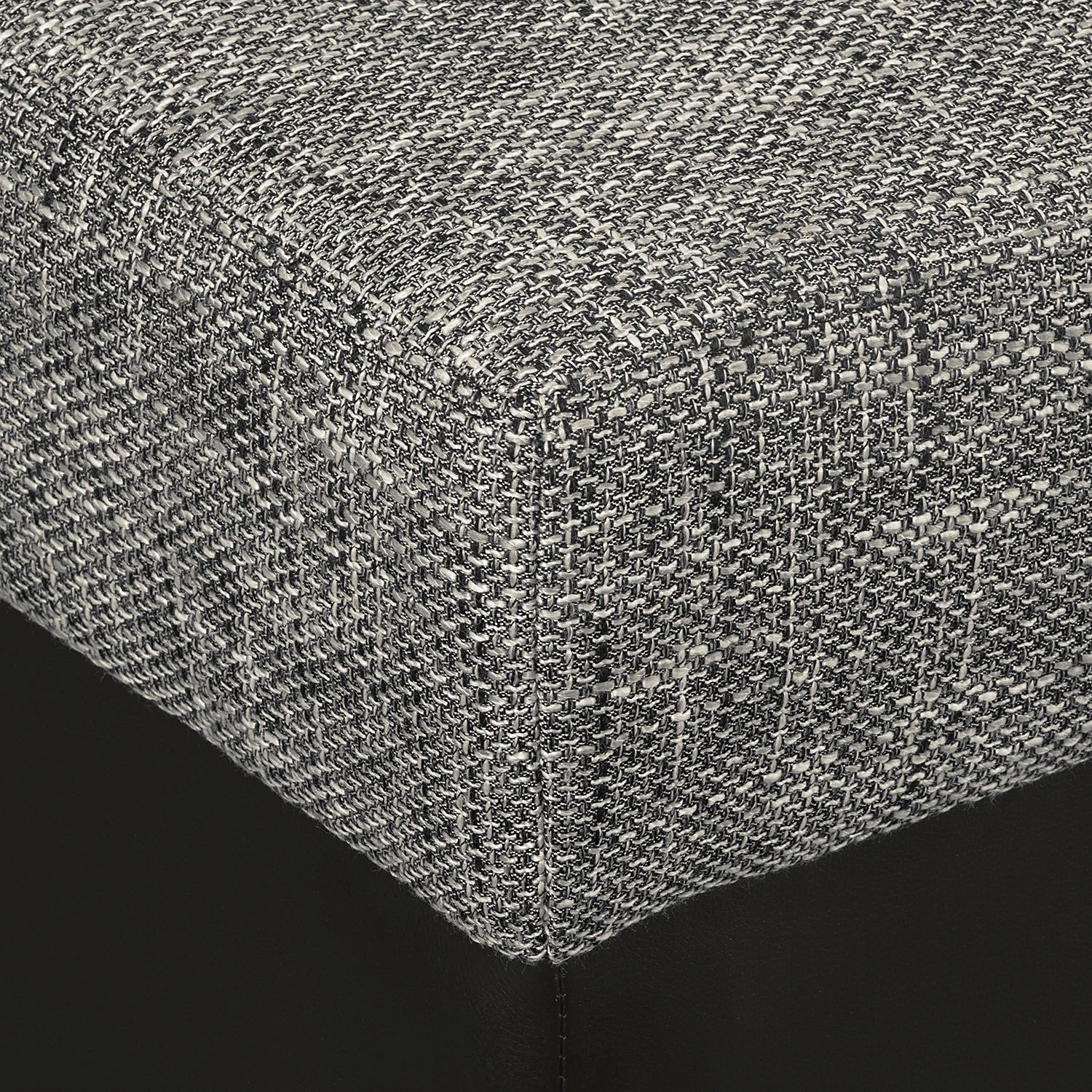 Roomscape Wohnlandschaft Berrings - (mit Schlaffunktion) - Kunstleder / Strukturstoff Schwarz / Grau - Longchair davorstehend links 23 Roomscape Wohnlandschaft Berrings - (mit Schlaffunktion) - Kunstleder / Strukturstoff Schwarz / Grau - Longchair davorstehend links – Bild 23