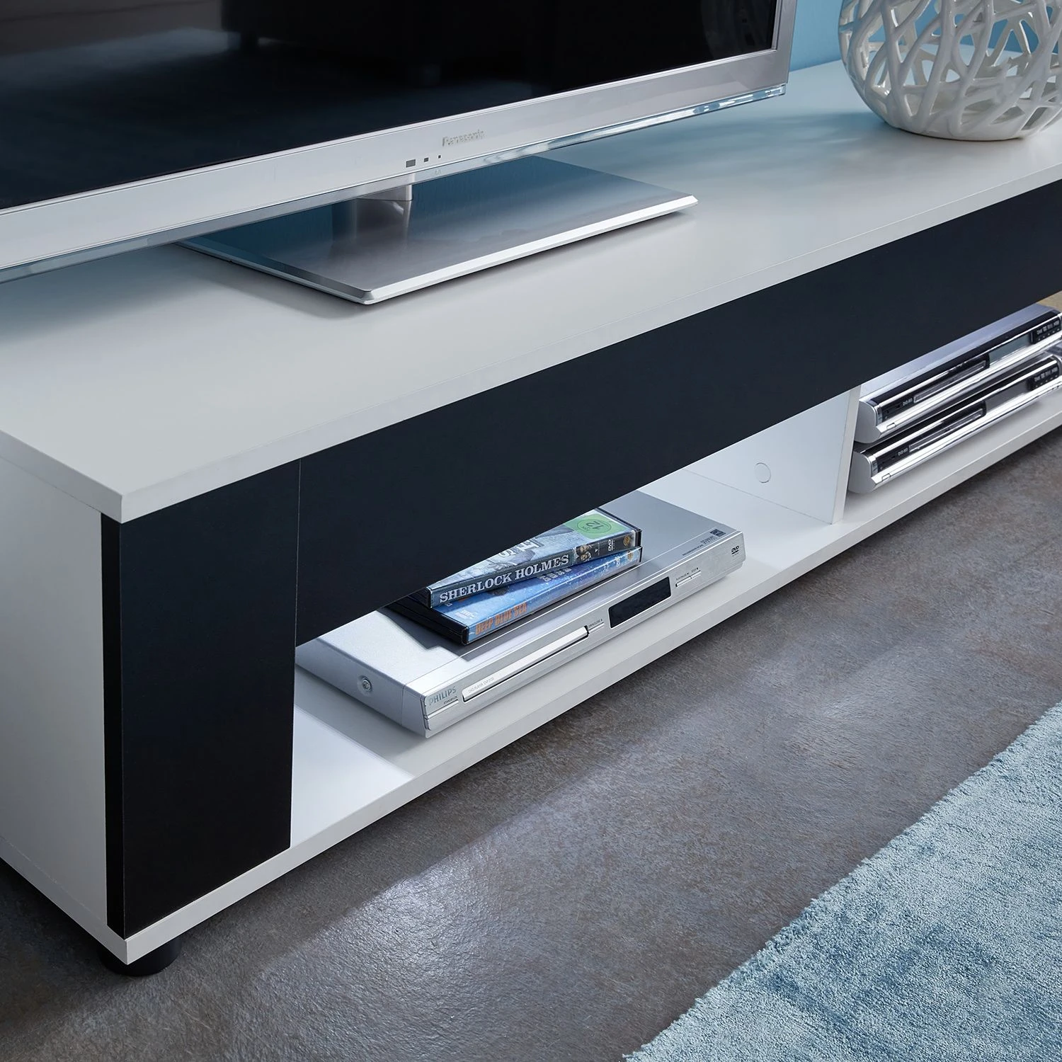 Trendteam Wohnwand Corner (4-teilig) - Weiß / Schwarz 5 Trendteam Wohnwand Corner (4-teilig) - Weiß / Schwarz – Bild 5